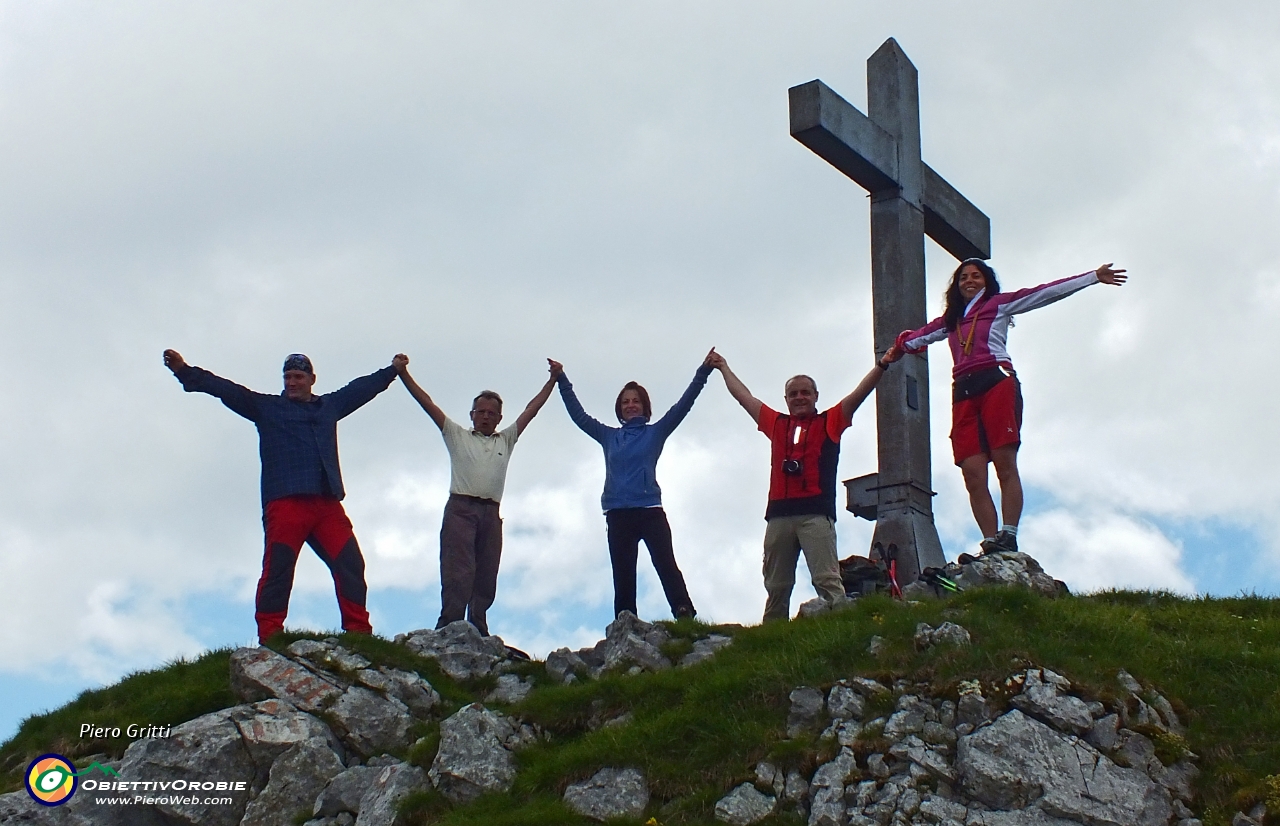 63 In vetta al Cimon della Bagozza (1408 m.).JPG